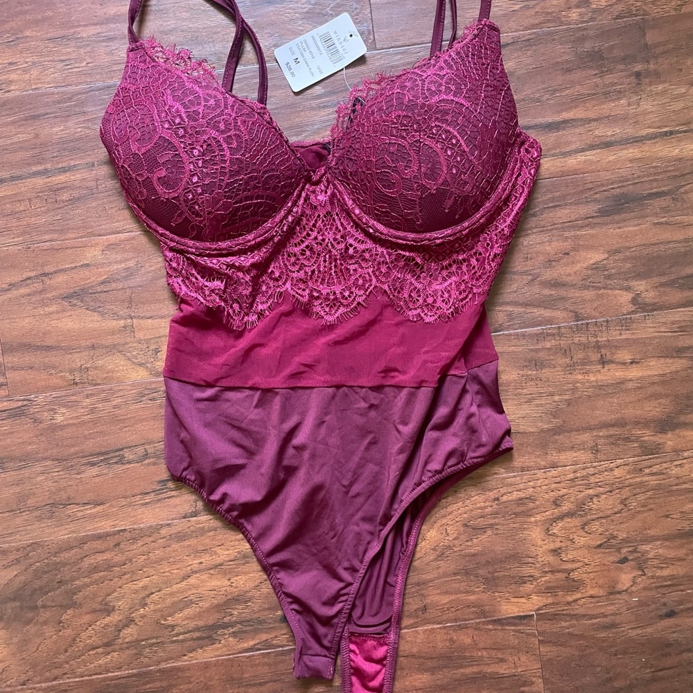 Windsor - Lace Bodysuit in Deep Purple